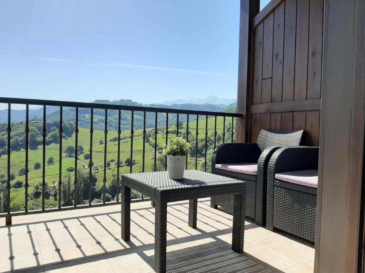 Apartamentos El Llanin Onís Rum bild