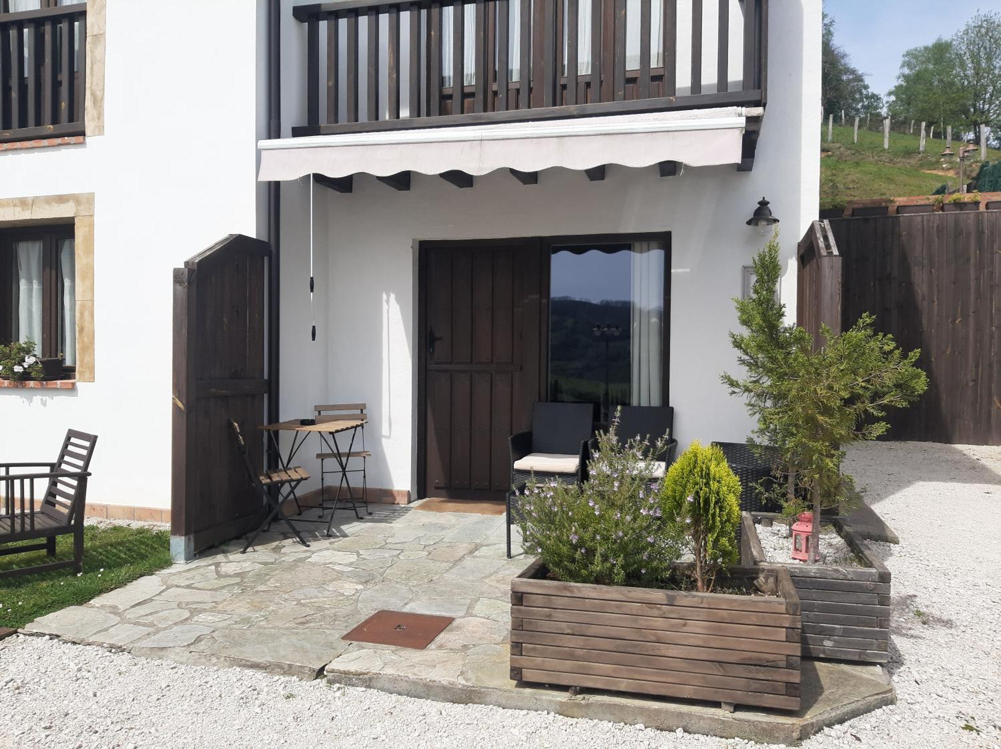 Apartamentos El Llanin Onís Rum bild