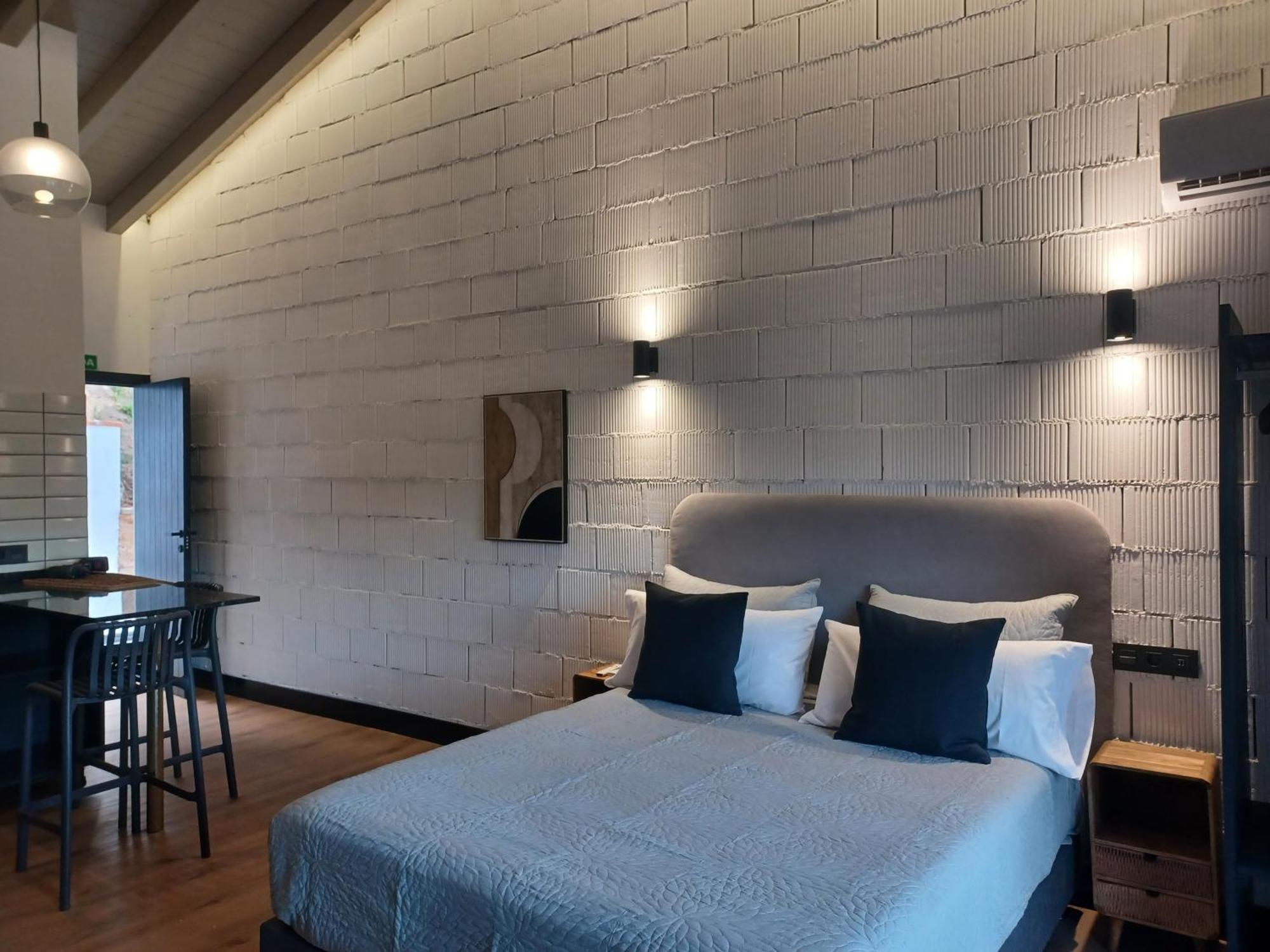 Apartamentos El Llanin Onís Exteriör bild